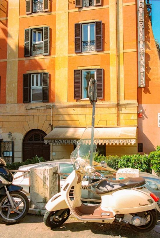 Tour en scooter en Roma Italia.